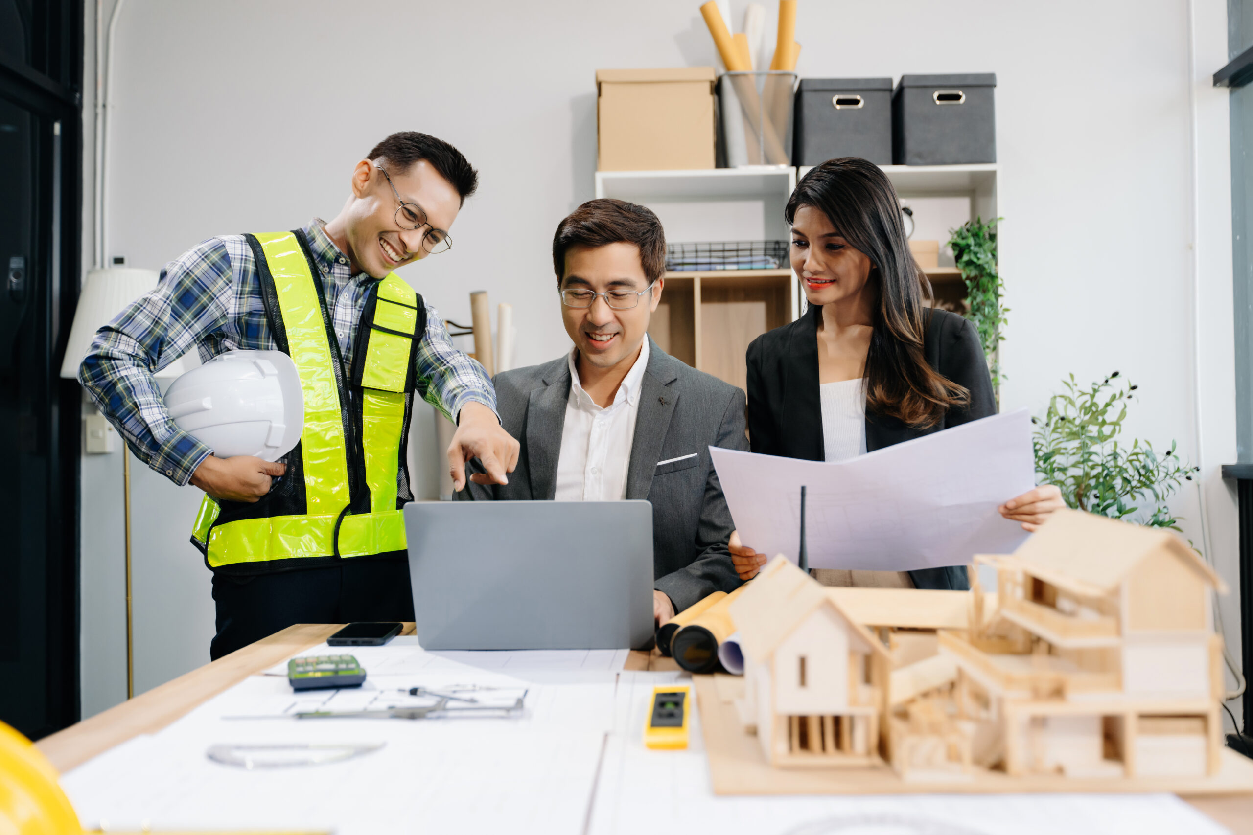 Professional painting services in Abu Dhabi
